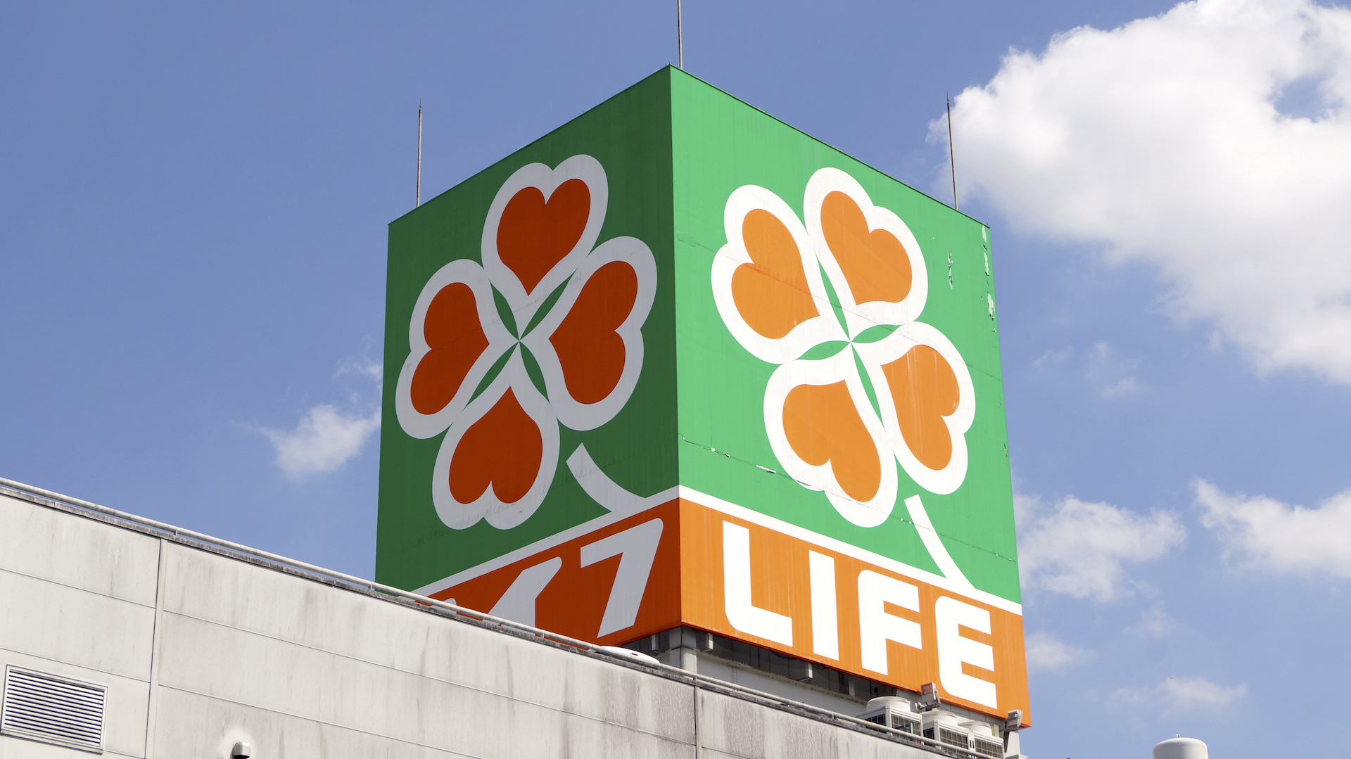 LIFE CORPORATION | 日本キャリア工業